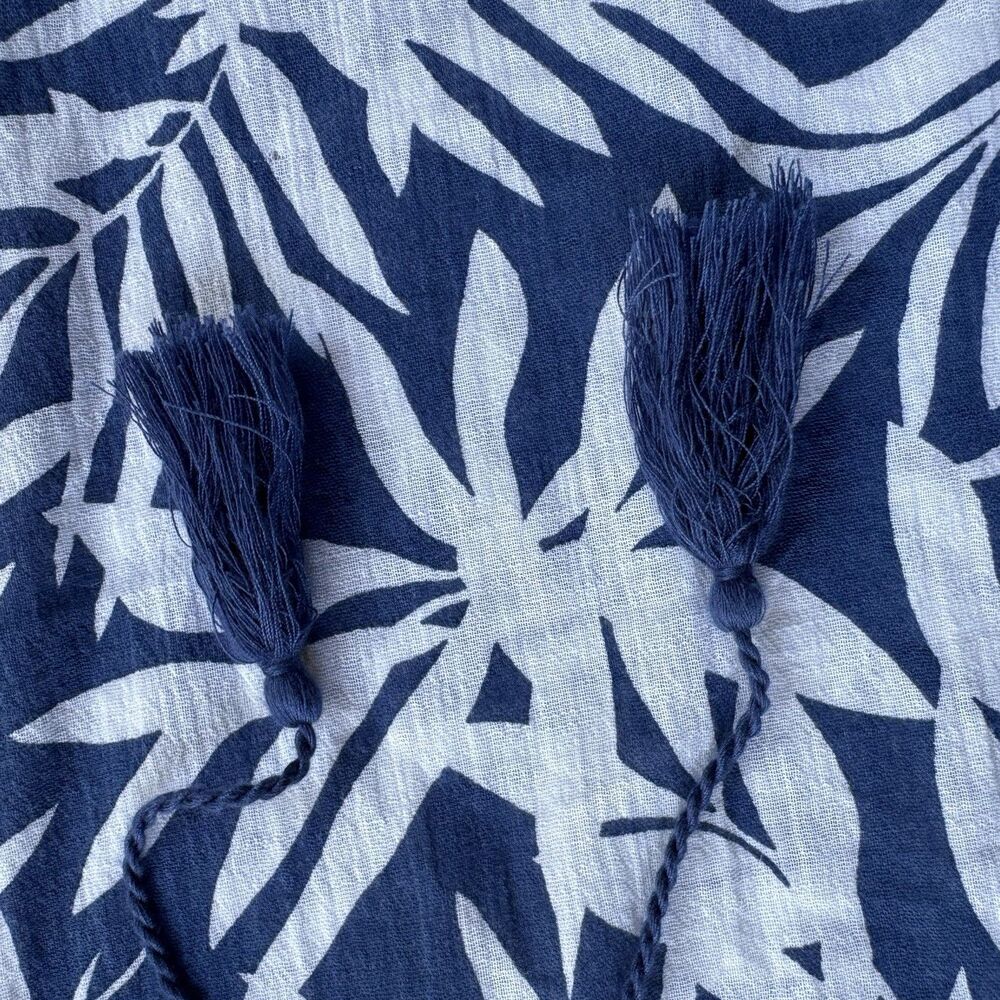 Rafaella Weekend  Blue Blouse Women's Size Large Floral Embroidered - Picture 11 of 16